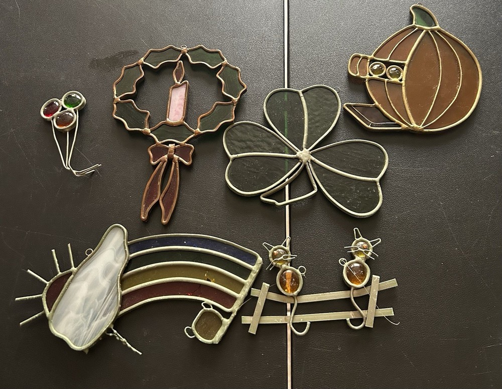 Stained Glass Lot Of 3 Vintage Holiday Pieces In Good Condition & 2 W/damage