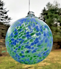 4″ Diameter Hanging Glass Ball Clear w Perriwinkle & Seafoam Green Specks HB18-1