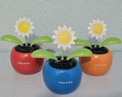 1 Daisy Dancing Flower in a Pot of Choice Solar Toy Table Window Decor Flip Flop