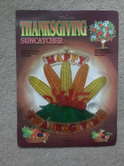 NIP Thanksgiving Plastic Suncatcher “HAPPY THANKSGIVING” Indian Corn 7″ x 7″