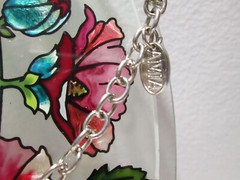 🙂 AMIA Hummingbirds Floral Oval Painted Etched Glass Suncatcher Chain 7″x 5.25″