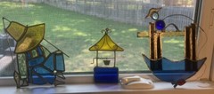 Vintage Leaded Stained Glass Fish Fishing Fisherman Wishing Well 1980 Sun Catch
