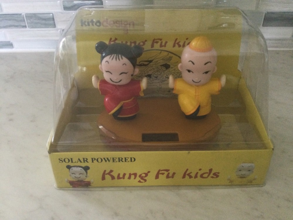 “KUNG FU KIDS” SOLAR – POWERED WHEN SUN HITS IT,NEW NIB