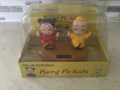 “KUNG FU KIDS” SOLAR – POWERED WHEN SUN HITS IT,NEW NIB