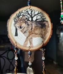 WOLF Decoration Sun Catcher Window Art Boho wood Colorful Beaded Wall Art Home