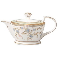 Noritake tableware Yoshino teapot (880cc) is a great gift for someo From Japan