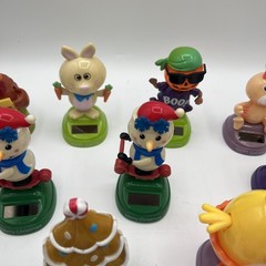 Lot of 17 Dancing Solar Powered BobbleHeads Peanut, Frosty, Rudolph, & More READ
