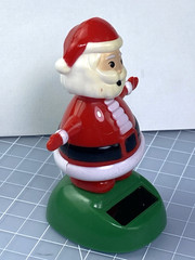 Santa Claus Solar Dancing Bobble Head Figure Christmas Sun Light Powered Toy 4″