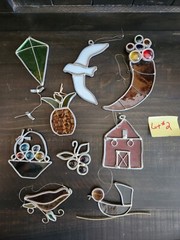 Lot Of 9 Vintage Stained Glass Suncatchers Kite Birds Barn Pineapple Fruits