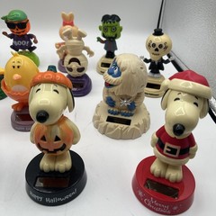 Lot of 17 Dancing Solar Powered BobbleHeads Peanut, Frosty, Rudolph, & More READ