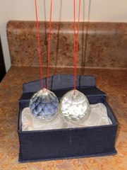 40MM BALLS 2 PACK LARGE CRYSTAL PRISM SUNCATCHER FACETED FENG SHUI – USA SELLER