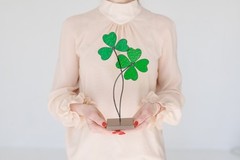 Stained Glass 4 Leaf Clover Suncatcher – Lucky Shamrock Table Decor Gift