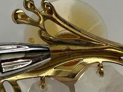 Mascot International Austrian Crystal and Gold Plated Frog Suncatcher