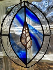 Nautical Blue Swirl Glass &Beach Seashell Hanging 10.5″ X 8″ Oval Suncatcher EUC