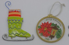 MIXED LOT OF VINTAGE CHRISTMAS STAINED GLASS, PLASTIC SUNCATCHERS, ORNAMENT