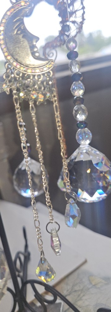 Suncatcher Sparkling Vintage Prisms, Faceted Crystals, Beads. Metal Swan