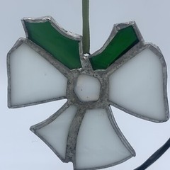 Stained Glass Art White Bow Ribbon Holly Leaves Sun Catcher