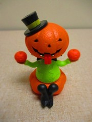 Solar Power Dancing Pumpkin Juggler Halloween Sun Bobblehead Desk Window