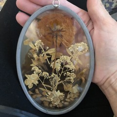 Lucite Beveled Oval Shape Leaded Glass Pressed Dried Flowers ‘by Linda’