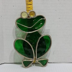 Vintage Tiffany Stained Glass Green Frog Metal Suncatcher 5″ x 3-1/2″
