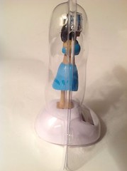 Hawaiian Hula Girl Solar Powered Figurine Blue Skirt Wiggles Hips Hawaii