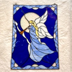 Vintage Kirkland Angel Stained Glass Sun Catcher Window 20″ x 14″ Blue *READ*