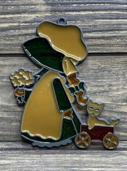 Vtg Stained Glass Suncatcher Window Decor Girl Green Dress Kitten Wagon 4.5”