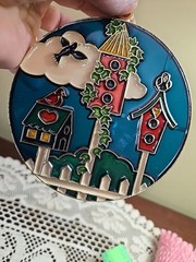 Vintage Bird Sun Catcher Stained Glass Birdhouses Fence Ornament Decor 4 1/2″