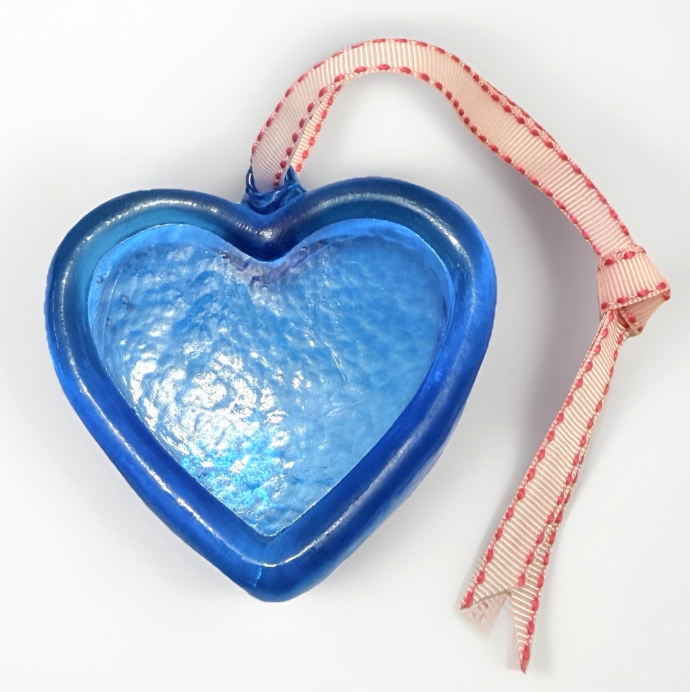 Vintage Blue Suncatcher Medallion Pressed Art Glass Hearts 3.5 ” Home Decor Gift