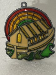 Vintage 1980’s Sun Catchers Noah’s Ark RAINBOW Stained Glass Style Window Orname
