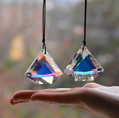 2pcs Diamond Crystal Sun Catcher Rainbow Prism Light Maker Window Decor