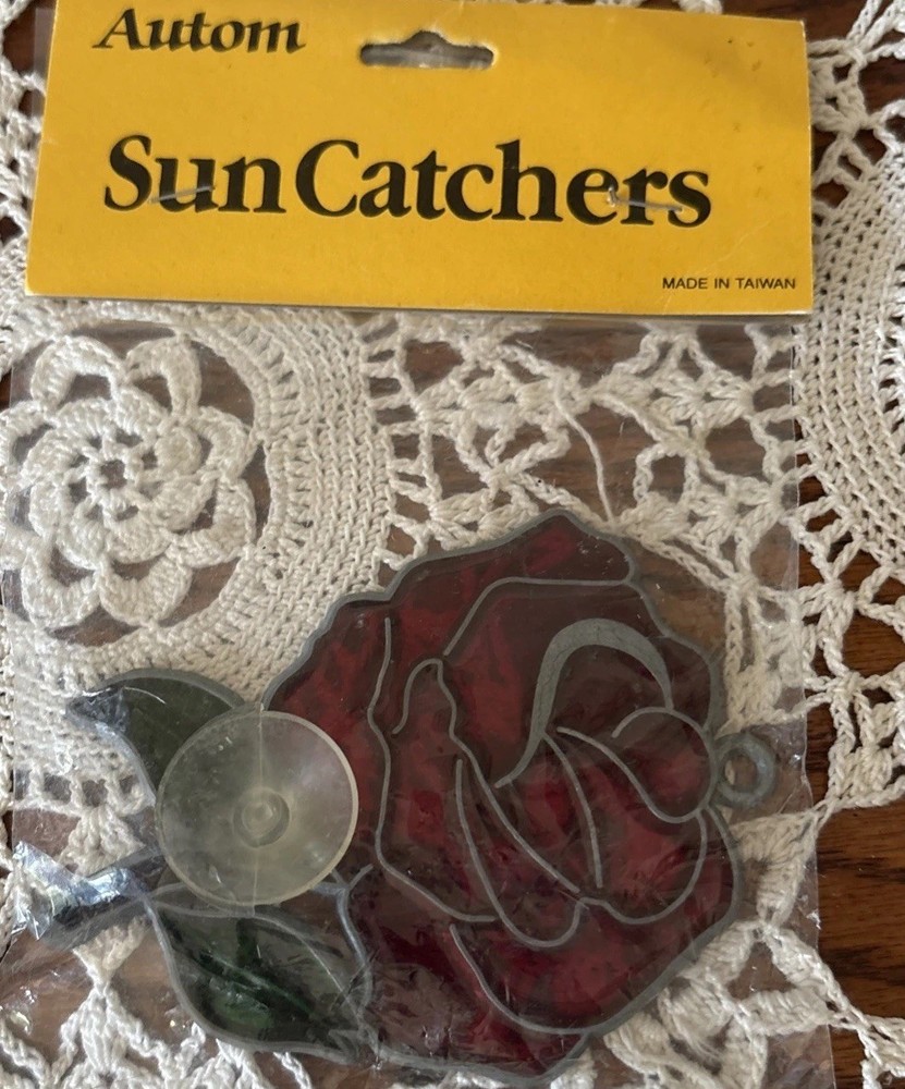 Autom Sun Catcher Stained Glass Vintage NOS Red Rose 🌹 Taiwan 80s Window Decor