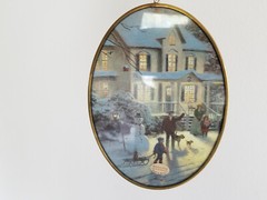 Thomas Kinkade Glass Oval Sun Catcher Family Winter Scene by Enesco