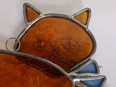 VTG Stained Glass Handmade Cat Sun Catcher Amber Artisan Scottsdale AZ 6 By 4.5″