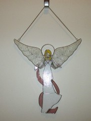 Stained Glass Angel Suncatcher (11.5 in x 12.5 in) – Chain Has 6.5 in drop