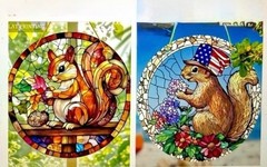 2 – DIFFERENT ACRYLIC FLAT SQUIRRELS SUNCATCHER/WINDOW DECORATIONS 7.8″