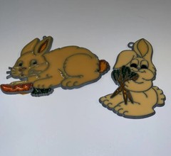 2 VTG Stained Glass Style Plastic Ornament Rabbit Carrot Sun Catchers Easter G83