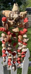 VTG Hanging Shell Chandelier/Windchimes Red Accents 17″