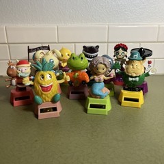 Lot of 12 Dancing Solar Power Bobble Heads Easter Christmas Dia De Los Muertos