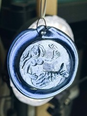 Vintage Busty Mermaid Cape Cod Pressed Glass Sun Catcher Butter Mold Medallion