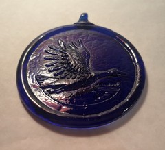 Glass Cobalt Blue Sun Catcher Round Loon in Flight Bird Design Art – Good