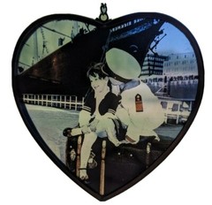 Children dress up vintage heart shape silver tone suncatcher 4 3/4″ d.