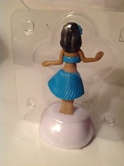 Hawaiian Hula Girl Solar Powered Figurine Blue Skirt Wiggles Hips Hawaii