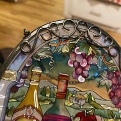 AMIA GLASS WINE & CHEESE OVAL SUN-CATCHER HAND PAINTED” 7818