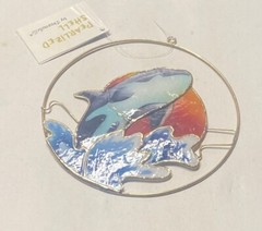 Peralized Shell suncatcher Orca 5″