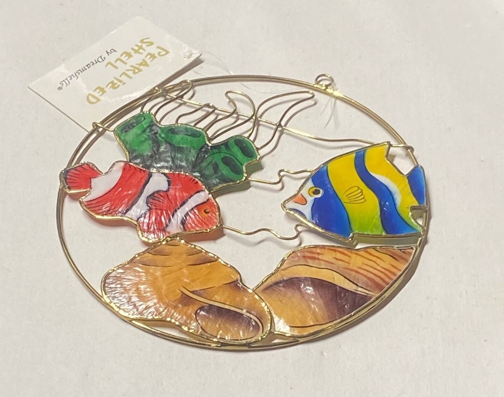 Pearlized Shell suncatcher fish 5″