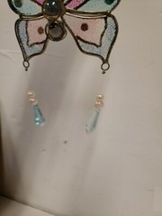 VTG STAINED GLASS 3D BUTTERFLY SUNCATCHER Dangling Beads Marble Body CHAIN Pink