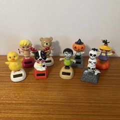 Lot of 8 Solar Powered Dancing Bobble Heads Easter, Halloween, Valentine’s +More