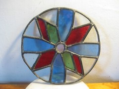 Vintage Leaded Stained Glass Suncatcher (Diameter – 20 cm / 8″) Weight – 600 g