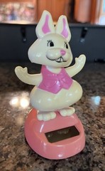 Solar Powered Dancing Bobblehead Toy Easter – Dancing Cute BUNNY Rabbit